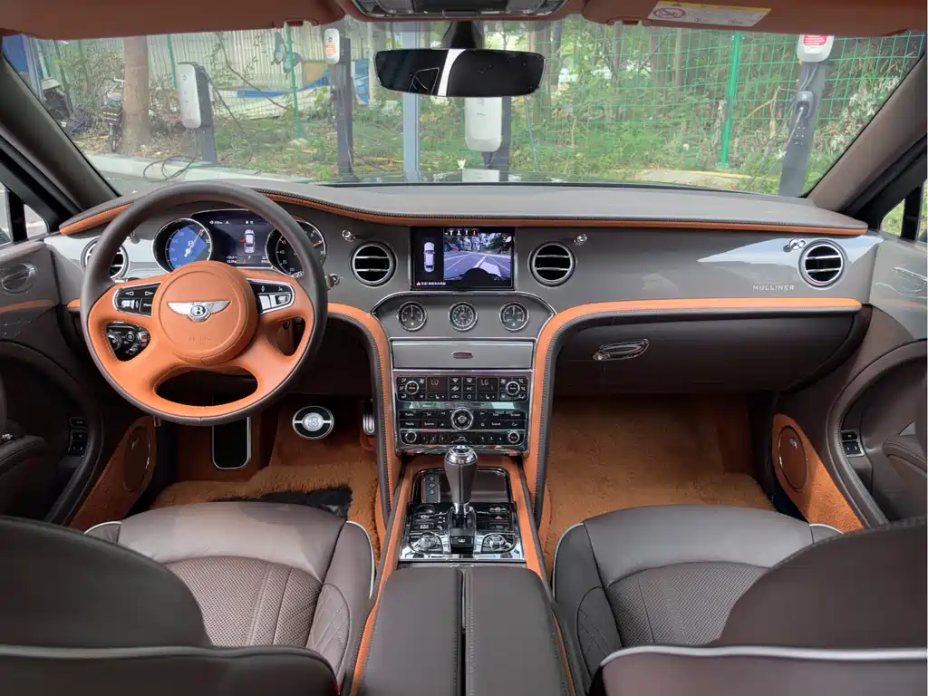 Bentley Mulsanne — миниатюра 28