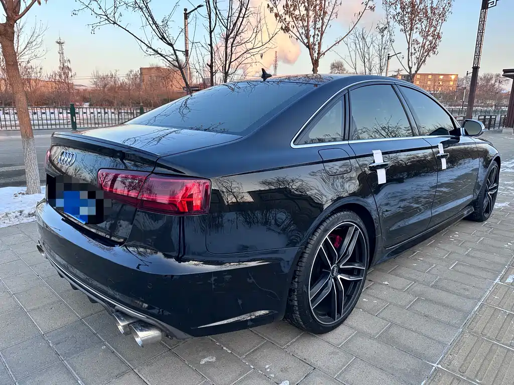 AUDI S6