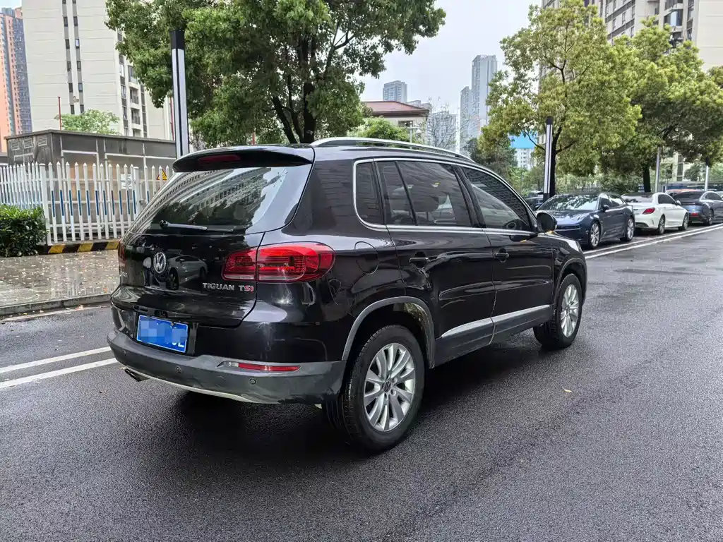 Volkswagen Tiguan — миниатюра 5
