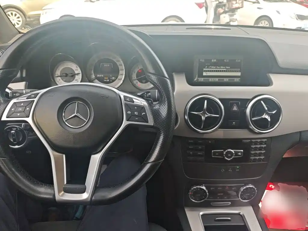 Mercedes-Benz GLK-Class — миниатюра 10