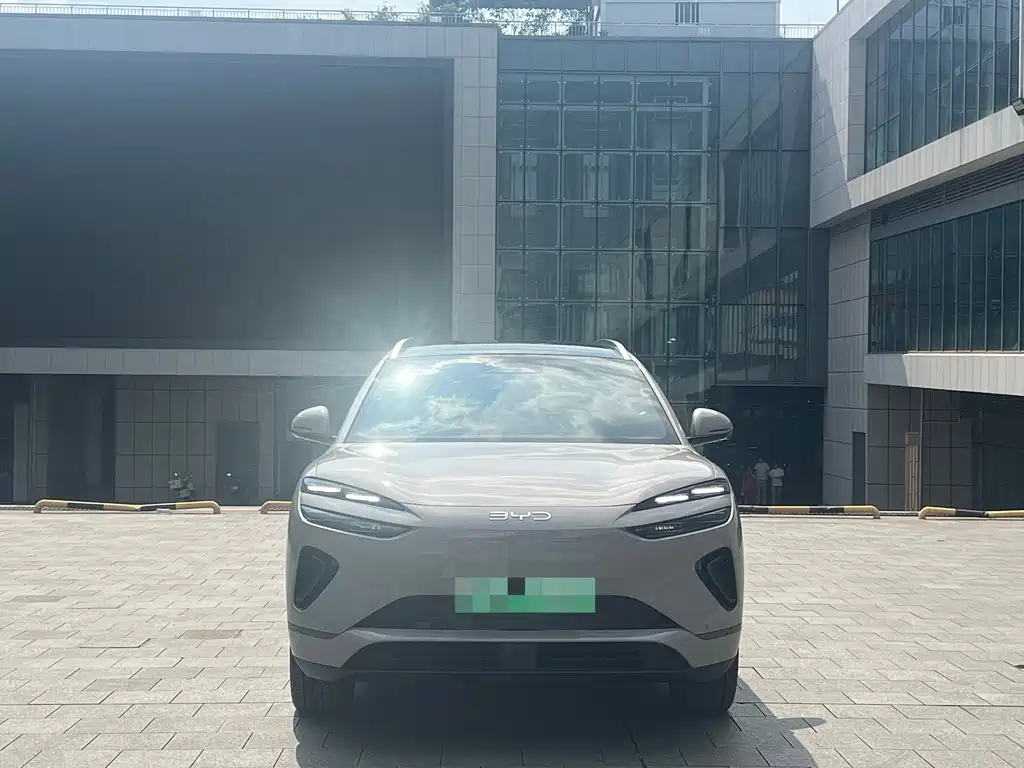 BYD Sealion 06 — миниатюра 2