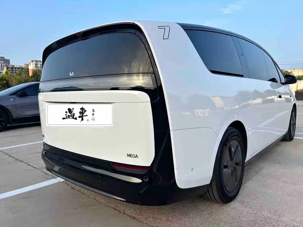 Li Auto Li MEGA — миниатюра 9