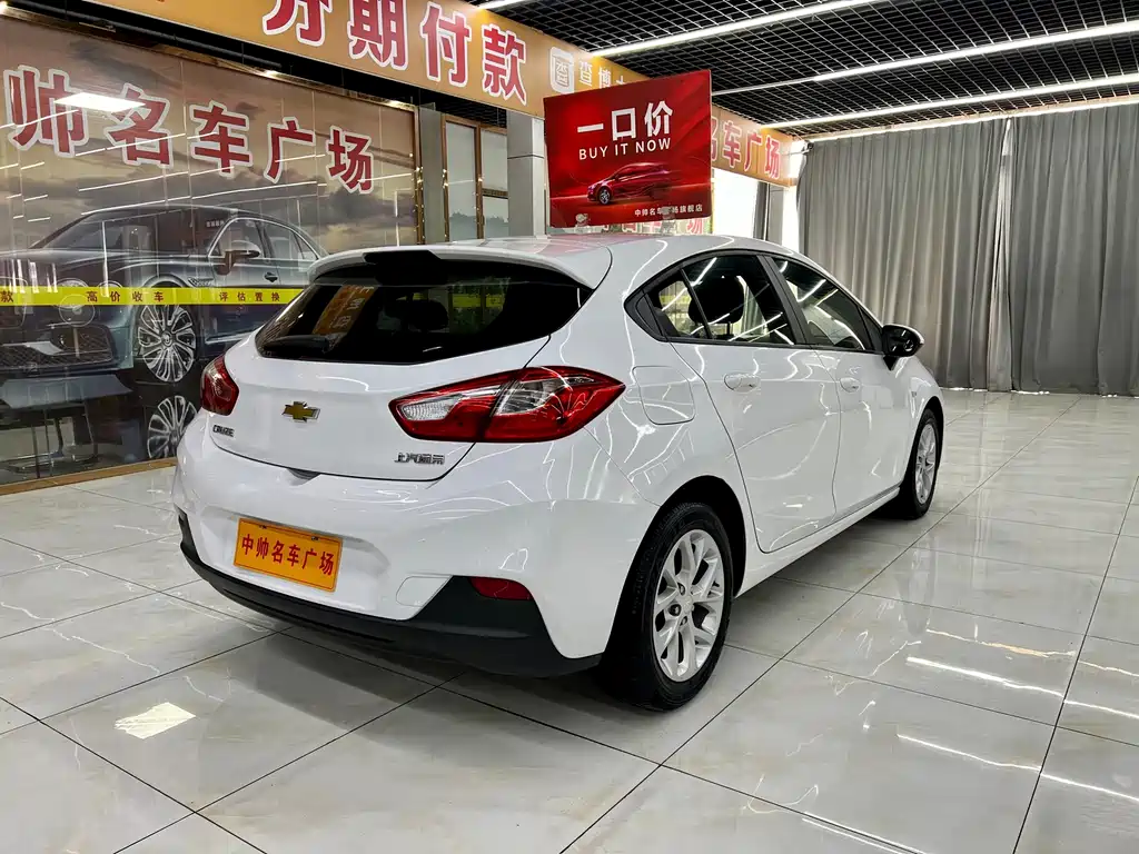 Chevrolet Cruze — миниатюра 6
