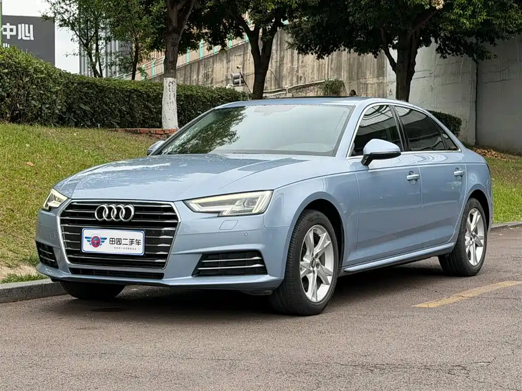 Audi A4L 2018
