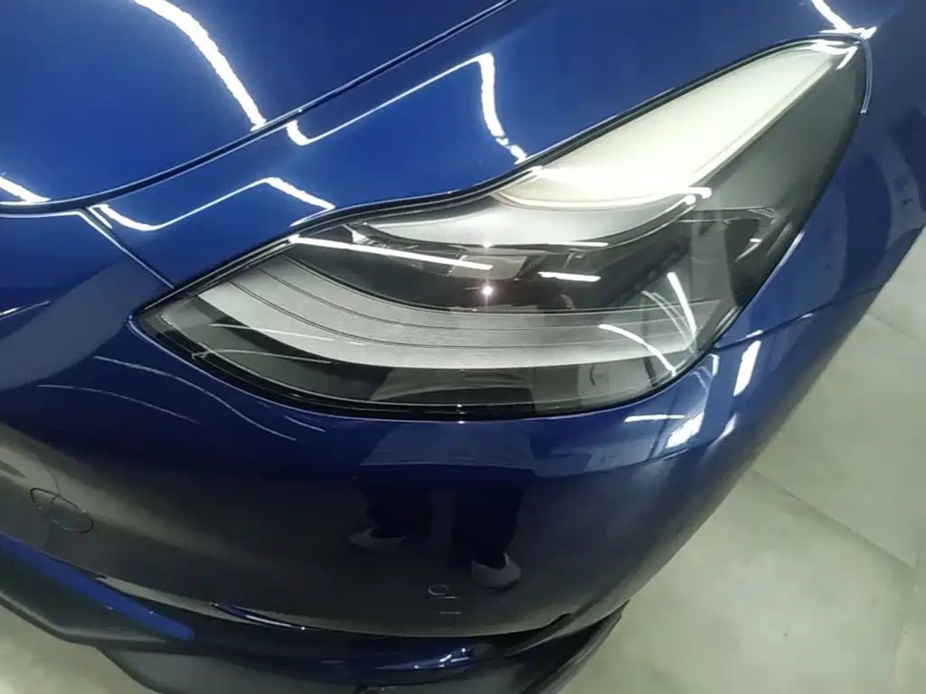 Tesla Model Y — миниатюра 22