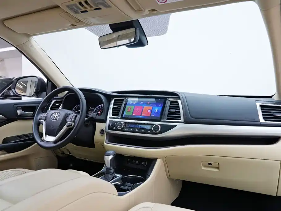 Toyota Highlander — миниатюра 8
