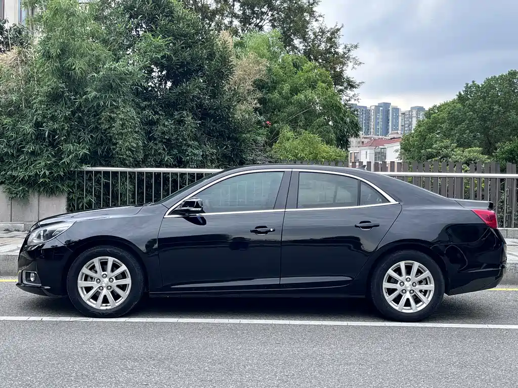 Chevrolet Malibu — миниатюра 4
