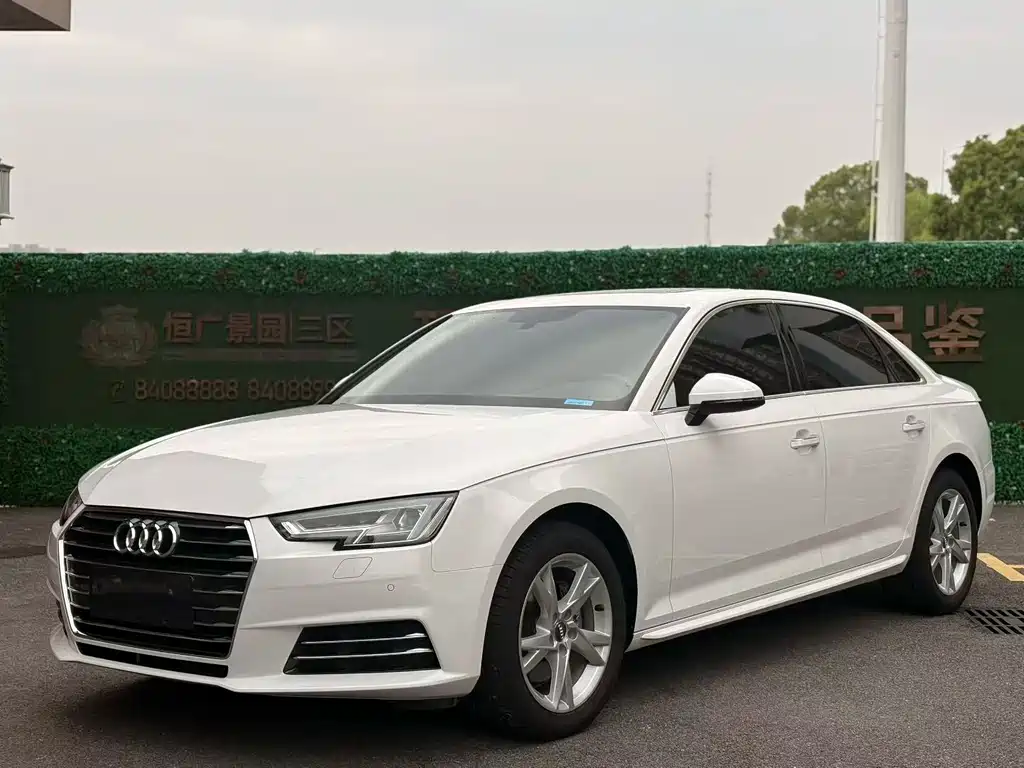 Audi A4L 2019