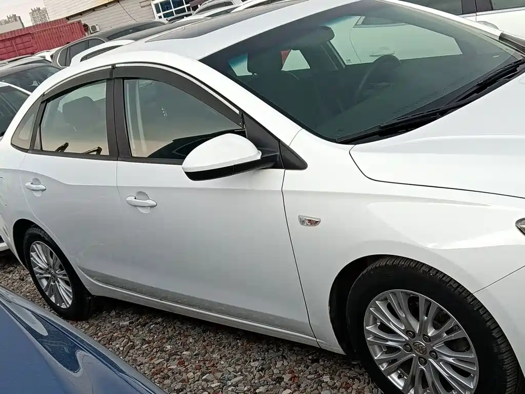 Buick Excelle — миниатюра 2