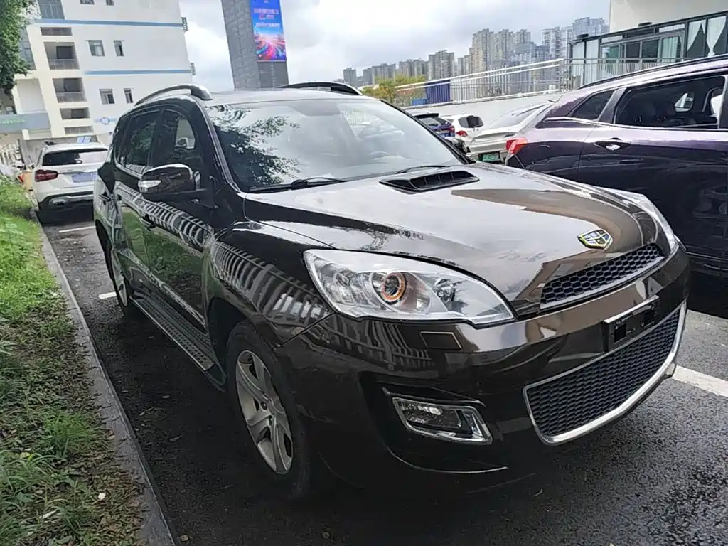 Geely Haoqing SUV — миниатюра 4