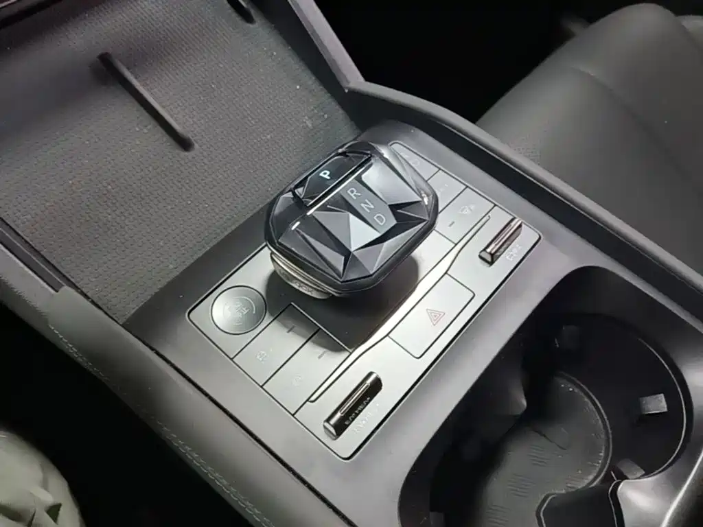 BYD Qin L — миниатюра 14
