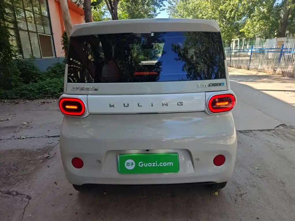 Wuling MINIEV — миниатюра 4
