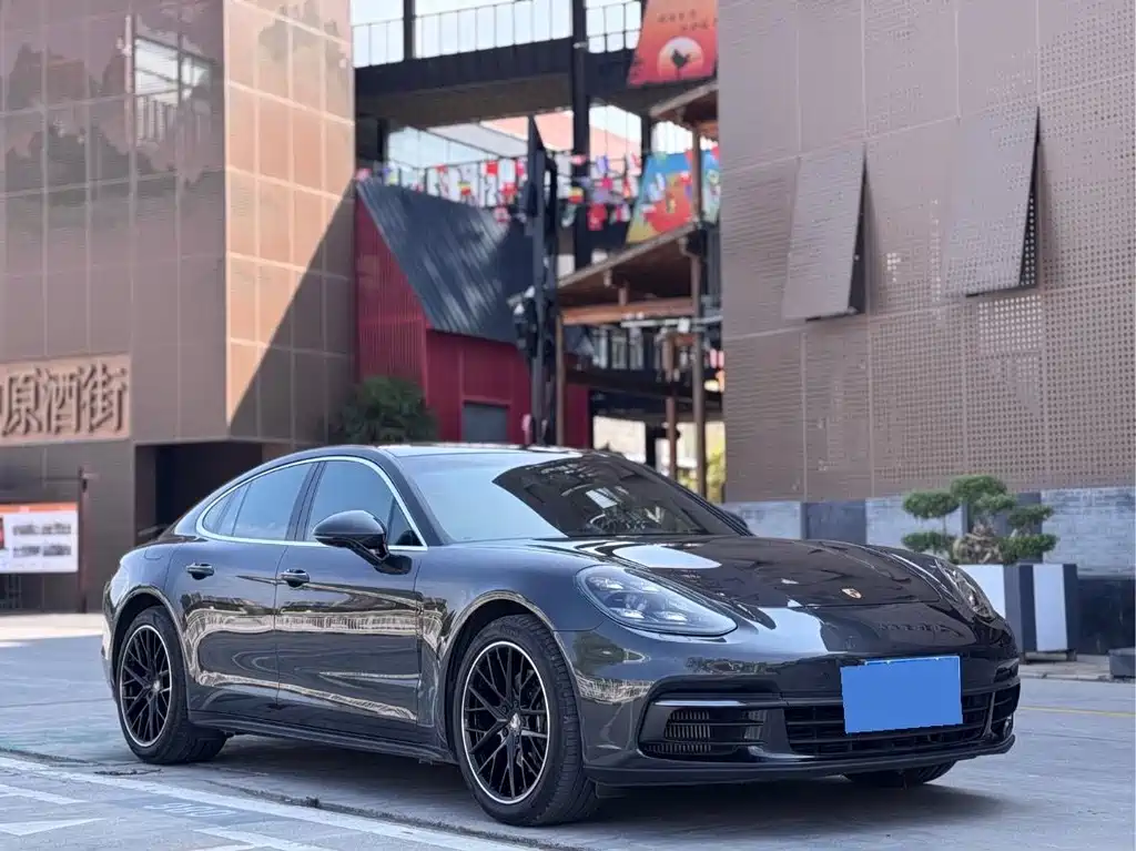Porsche Panamera — миниатюра 3