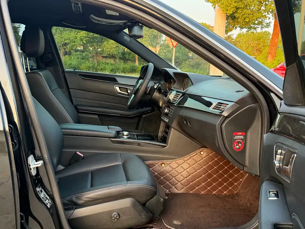 Mercedes-Benz E-Class — миниатюра 19