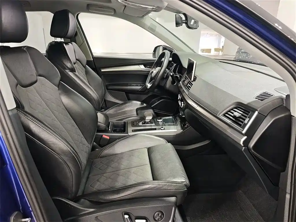 Audi Q5L — миниатюра 12
