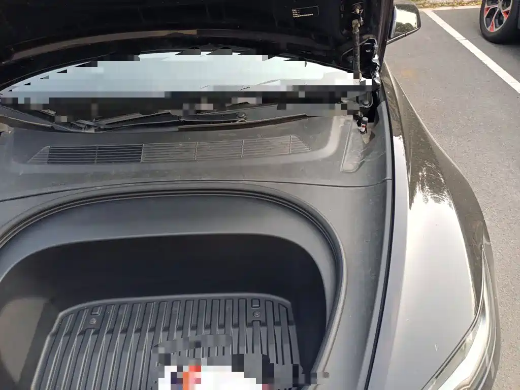 Tesla Model 3 — миниатюра 20