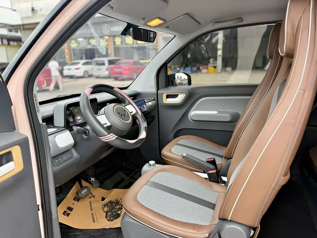 Wuling MINIEV — миниатюра 7