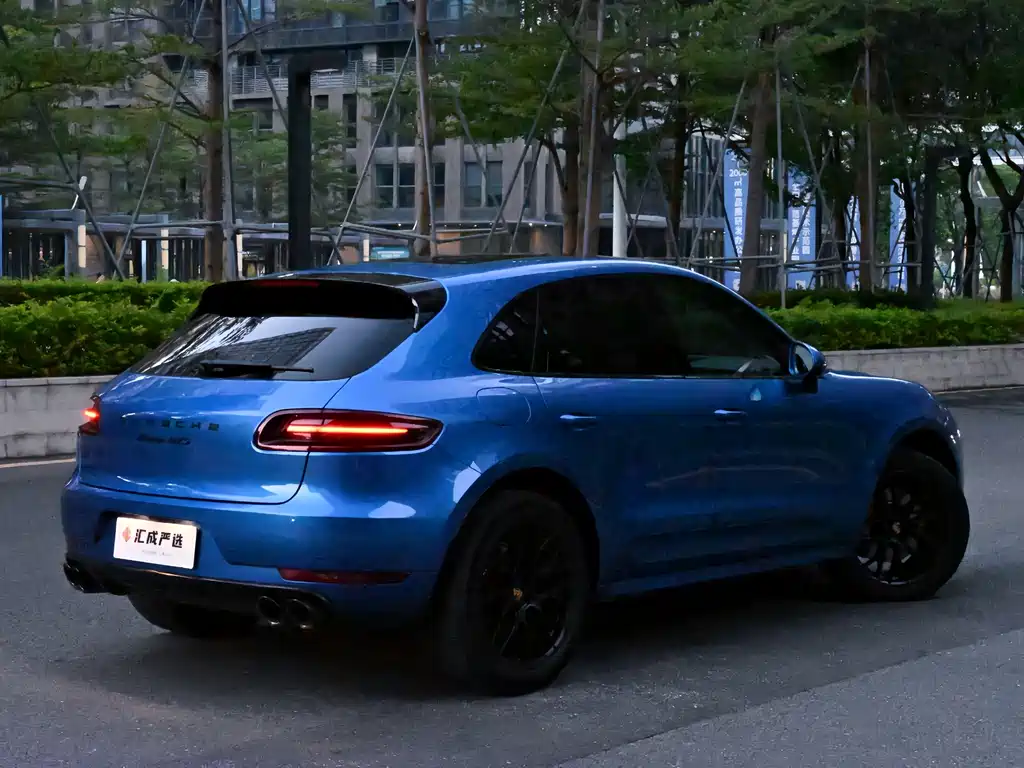 Porsche Macan — миниатюра 5