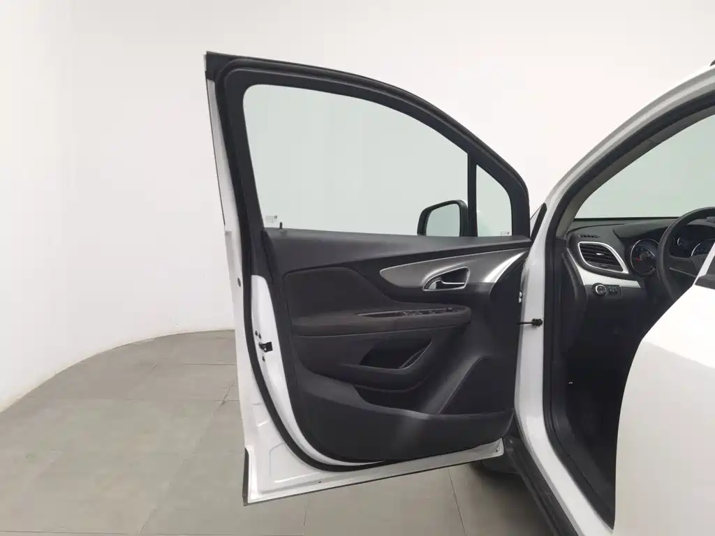 Buick Encore — миниатюра 8