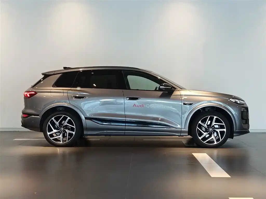 Audi Q6L e-tron — миниатюра 3