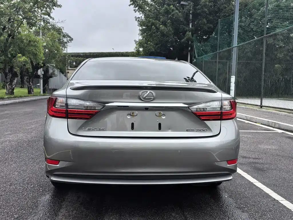 Lexus ES — миниатюра 4