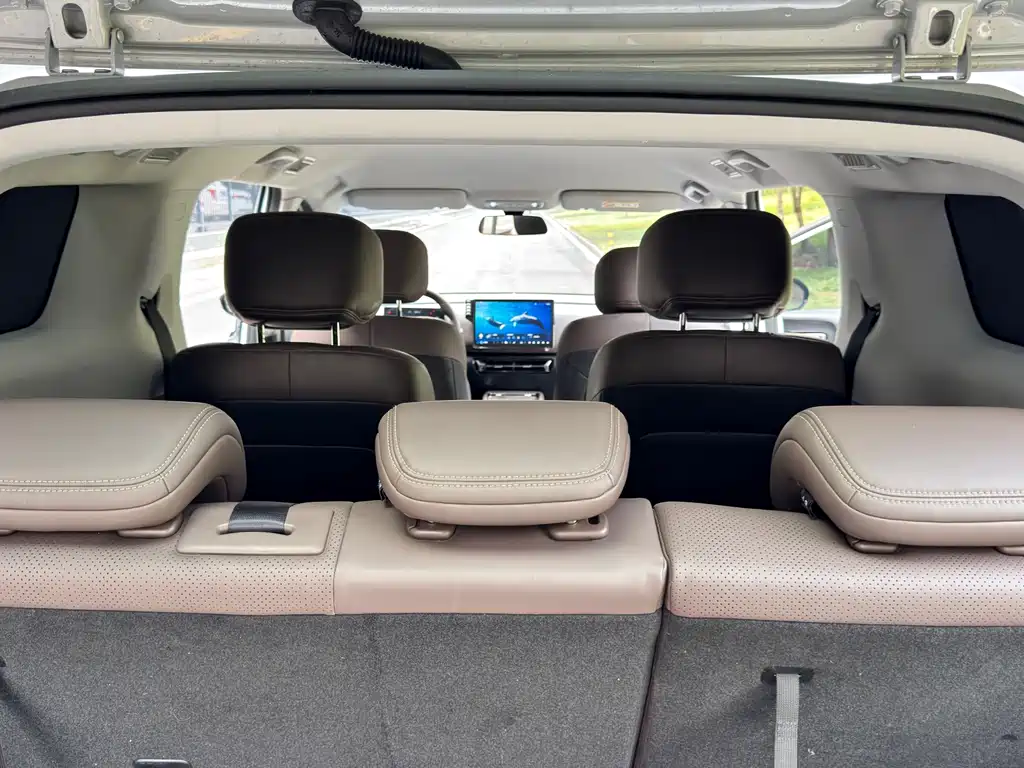 Wuling Xingguang 730 New Energy — миниатюра 13