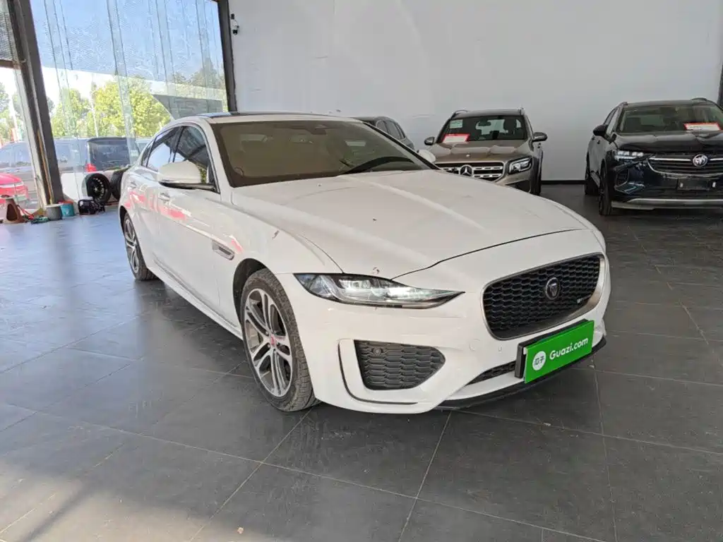 Jaguar XEL — миниатюра 4