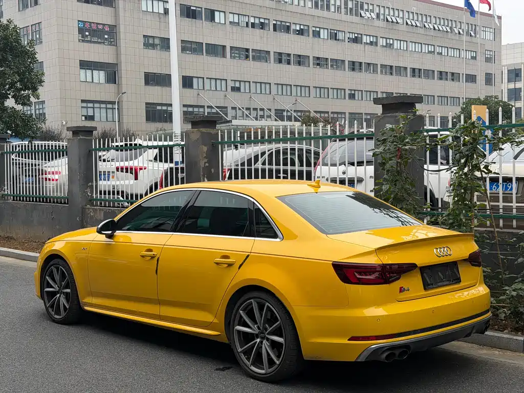 Audi S4 — миниатюра 4