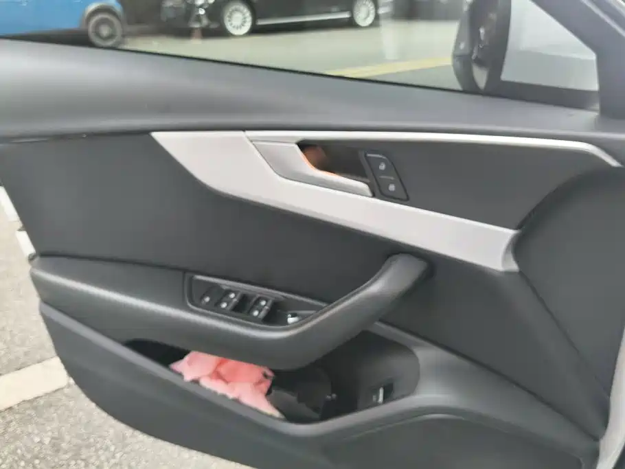 Audi A4L — миниатюра 7