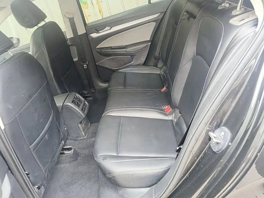 Volkswagen Golf — миниатюра 17