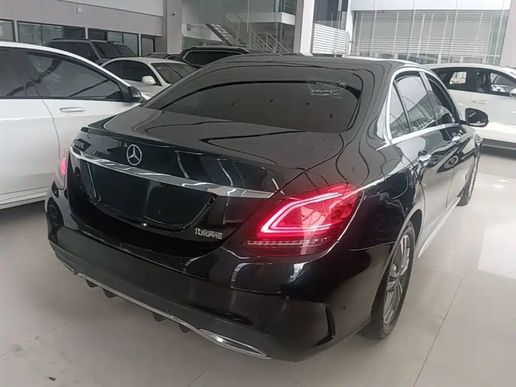 Mercedes-Benz C-Class — миниатюра 7