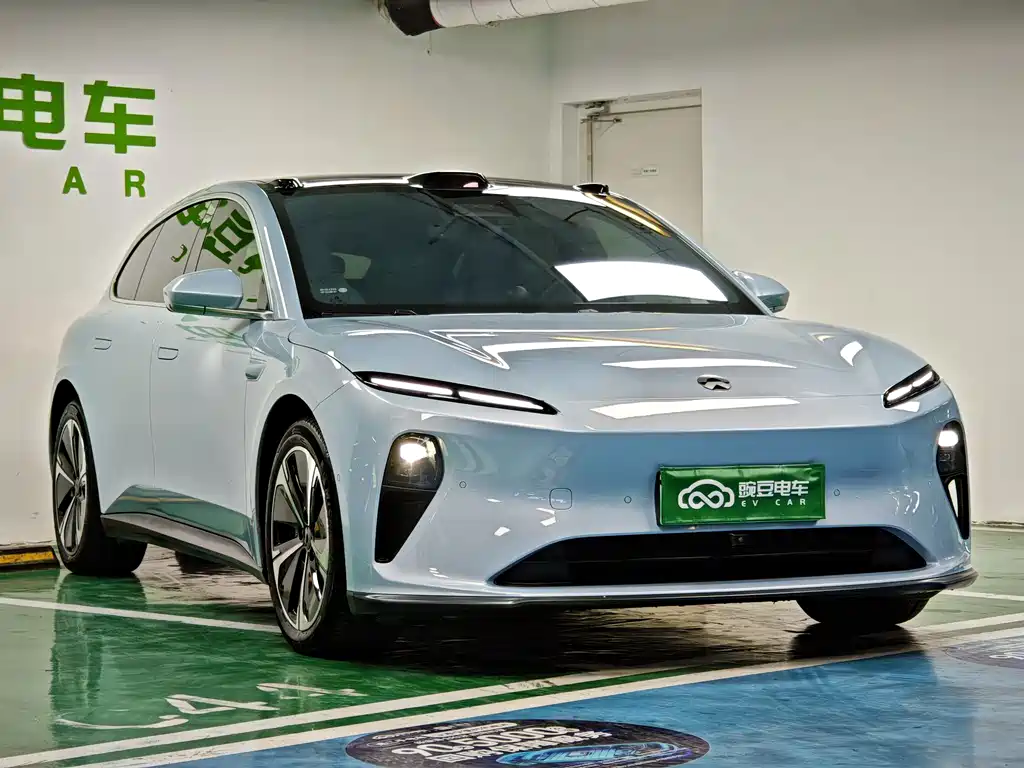 NIO NIO ET5T
