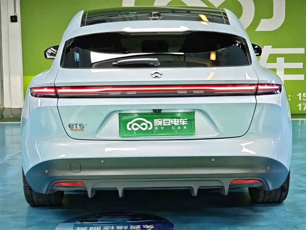 NIO NIO ET5T