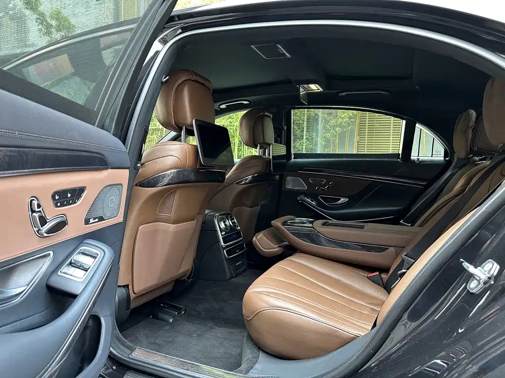 Mercedes-Benz S-Class — миниатюра 10