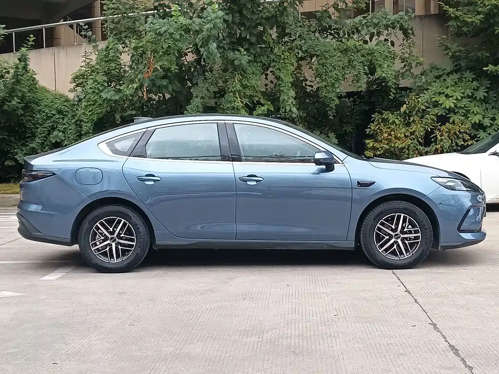 BYD Seal 05 DM-i — миниатюра 10