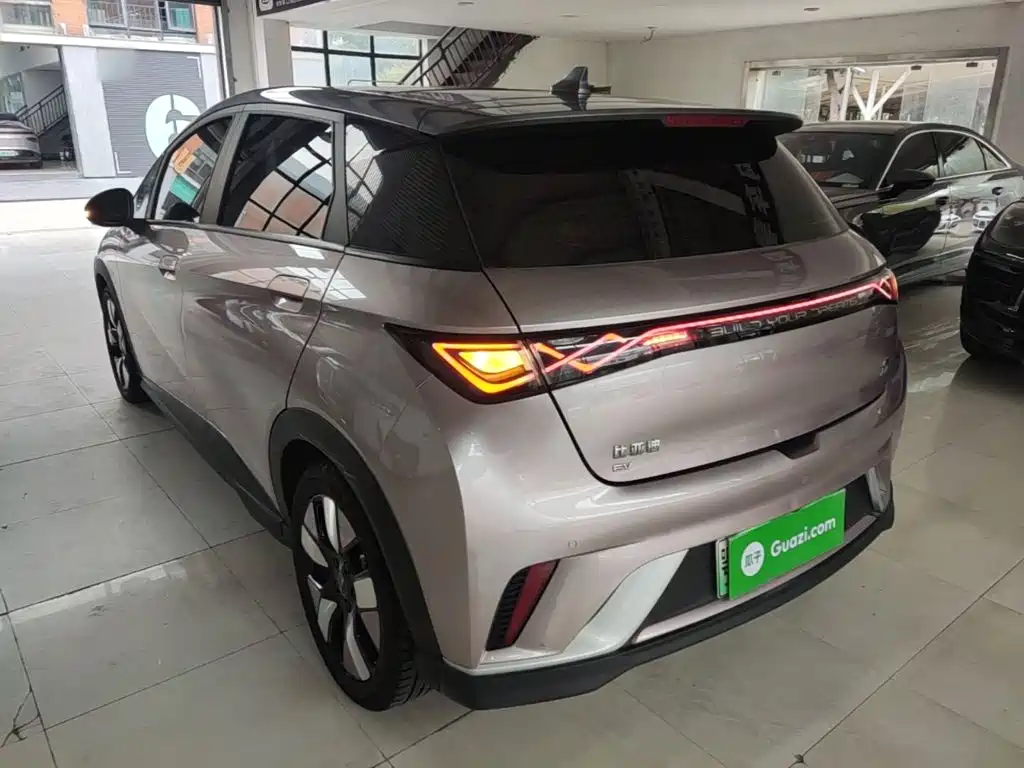 BYD Dolphin — миниатюра 5