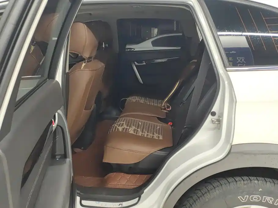 Chevrolet Captiva — миниатюра 11