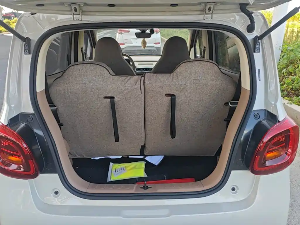Wuling MINIEV — миниатюра 19
