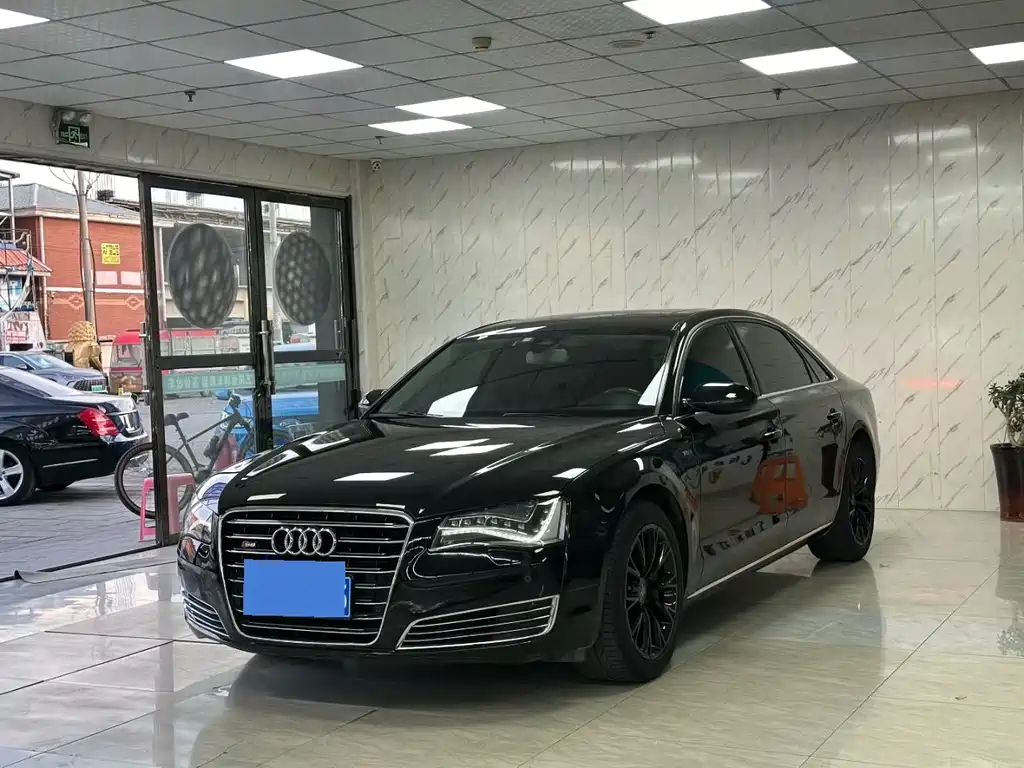 Audi A8 2012