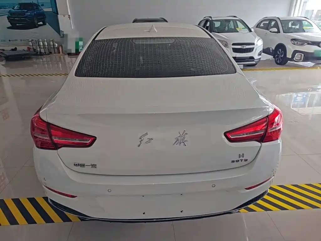 Hongqi Hongqi H5 — миниатюра 6