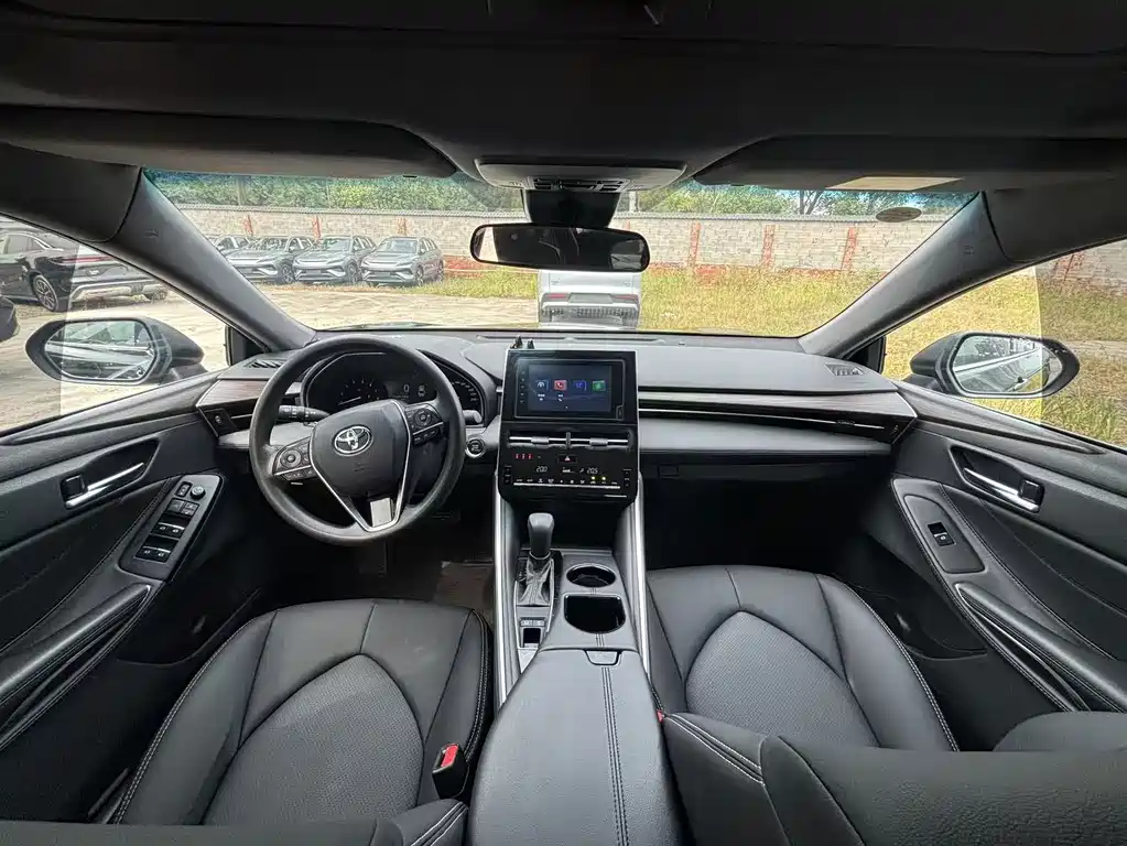 Toyota Avalon — миниатюра 10