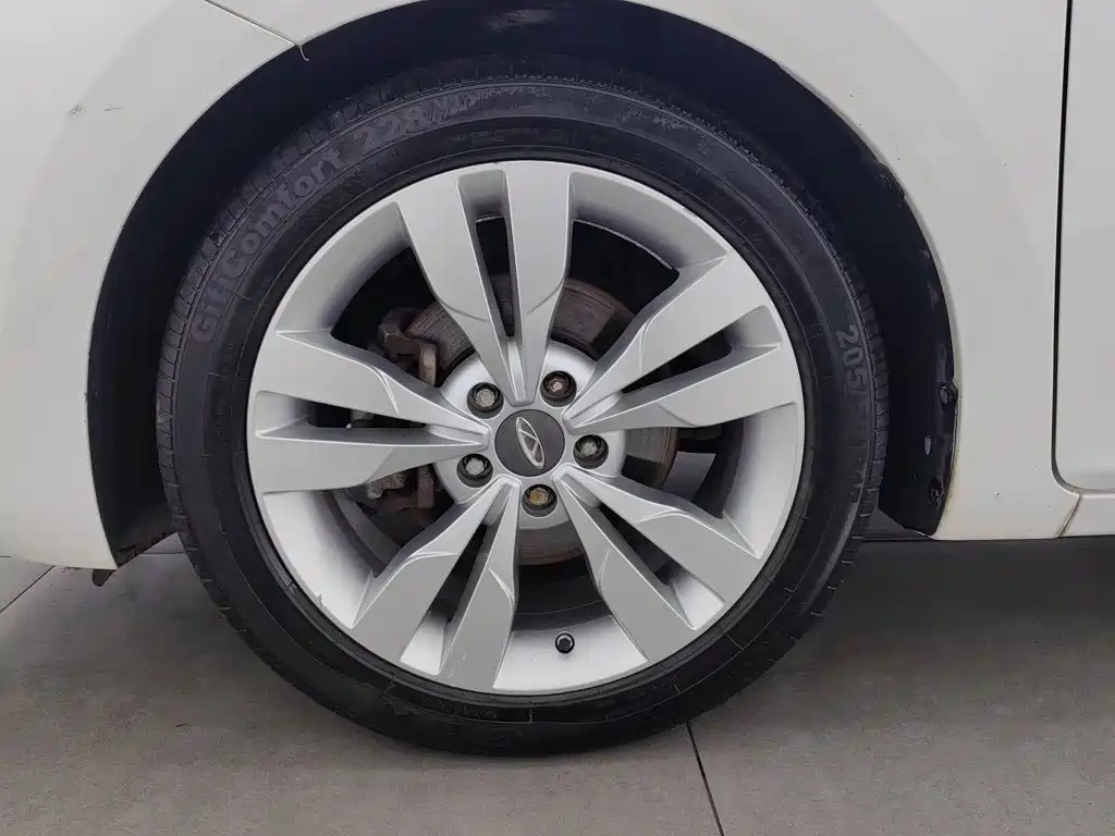 Chery Arrizo 5 — миниатюра 17