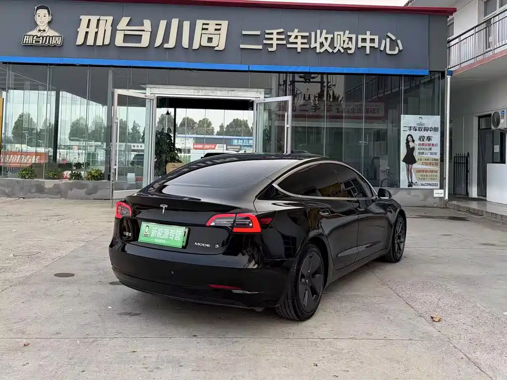 Tesla Model 3 — миниатюра 9