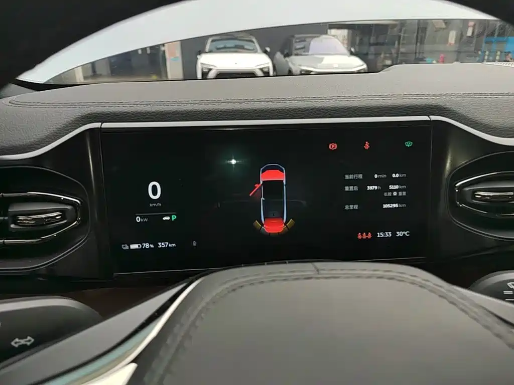 NIO ES6 — миниатюра 12