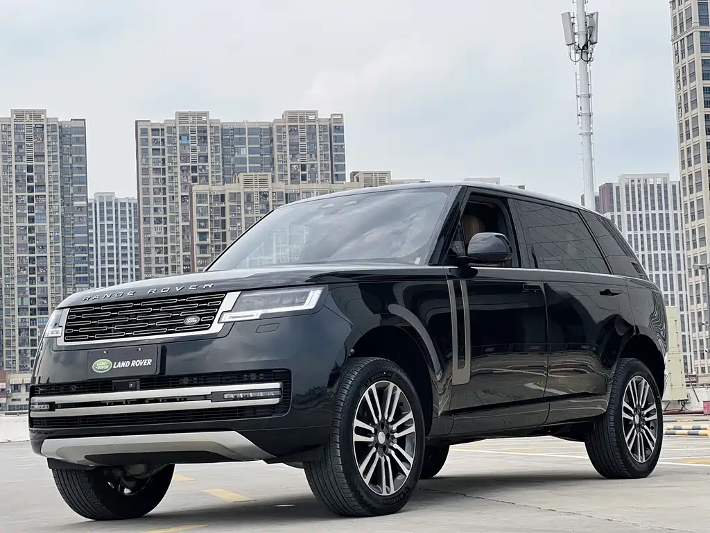 Land Rover Range Rover 2024 3.0 L6 400PS Long Wheelbase