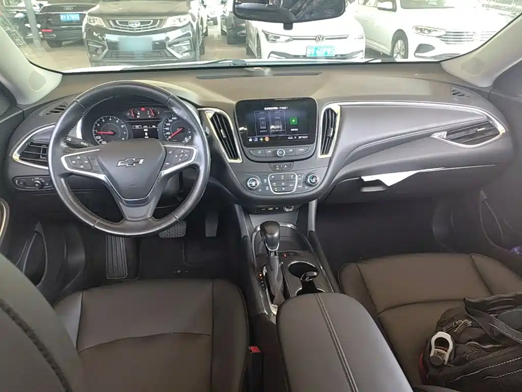 Chevrolet Malibu XL — миниатюра 10