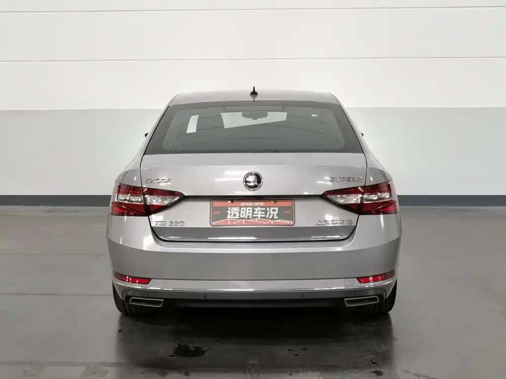 Skoda Superb — миниатюра 4