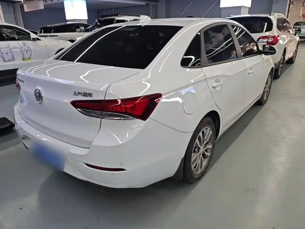 Buick Excelle — миниатюра 7