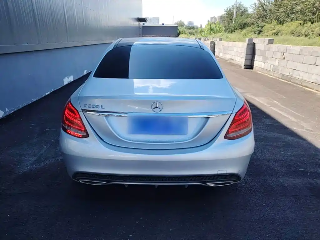 Mercedes-Benz C-Class — миниатюра 6
