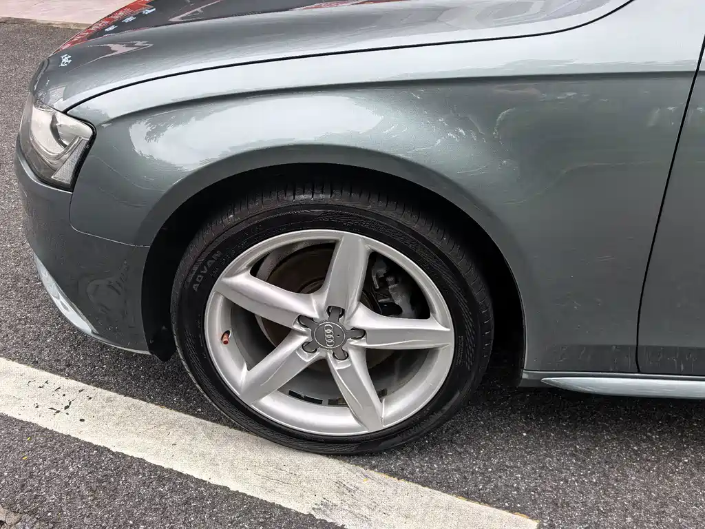 Audi A4L — миниатюра 8